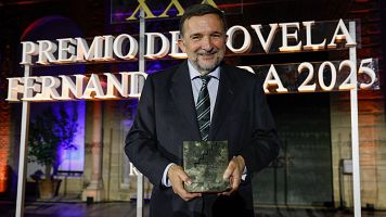 Vila-Sanjun gana el Premio Fernando Lara con la novela "Misterio en el barrio gtico"