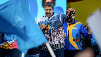 Chavismo se dice ganador en el cierre de campaa electoral frente a una minora opositora
