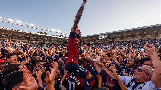 El Levante celebra un gol ante el Burgos