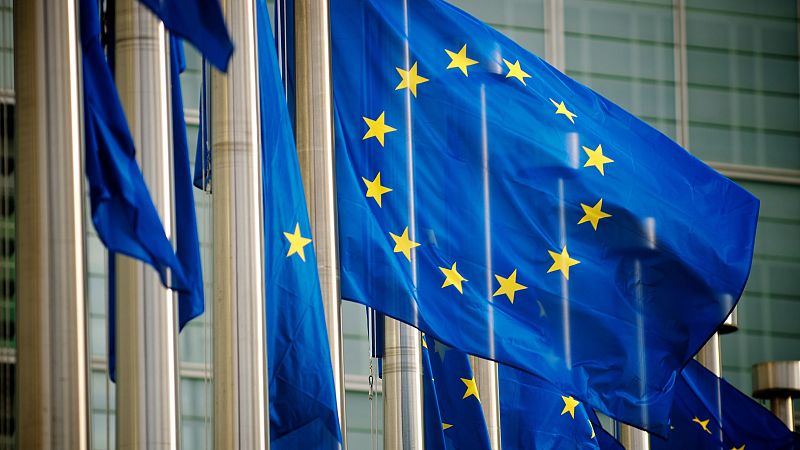 El Gobierno confía en que la UE reconozca las lenguas cooficiales y el PP admite contactos para que se rechace