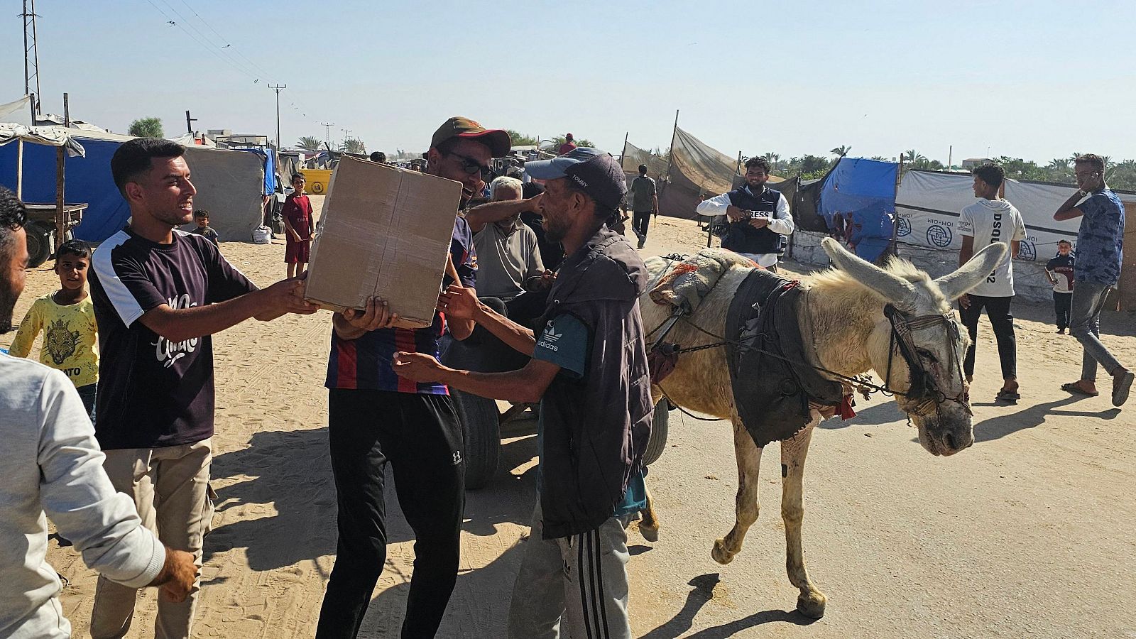 La organización respaldada por Israel inicia su reparto de ayuda | Ver