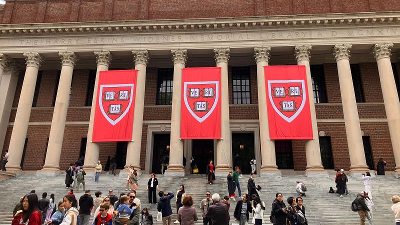 Trump eleva la presión sobre Harvard y cancelará todos los contratos federales con la universidad
