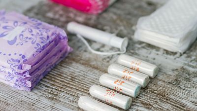 El acceso gratuito a productos menstruales para adolescentes todavía depende del código postal