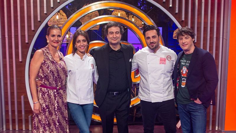 Los aspirantes de 'MasterChef 13' preparan un viaje gastronómico a David Bustamante y a Hiba Abouk