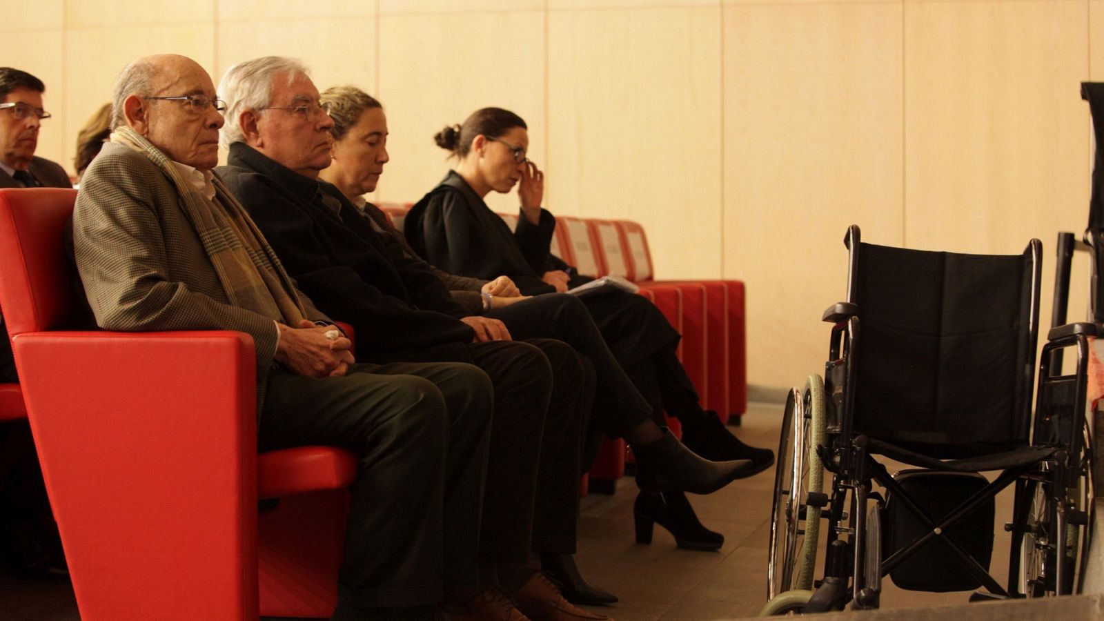 CDC tendrá que devolver 6,6 millones de euros procedentes de comisiones ilegales