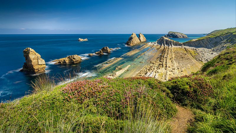Costa Quebrada, Cantabria, recibe en Pars el certificado como Geoparque Mundial de la Unesco