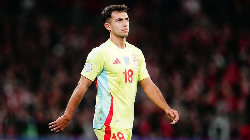 Martín Zubimendi, a Radio Nacional: "Mi ídolo es Xabi Alonso, pero no es momento para hipótesis"