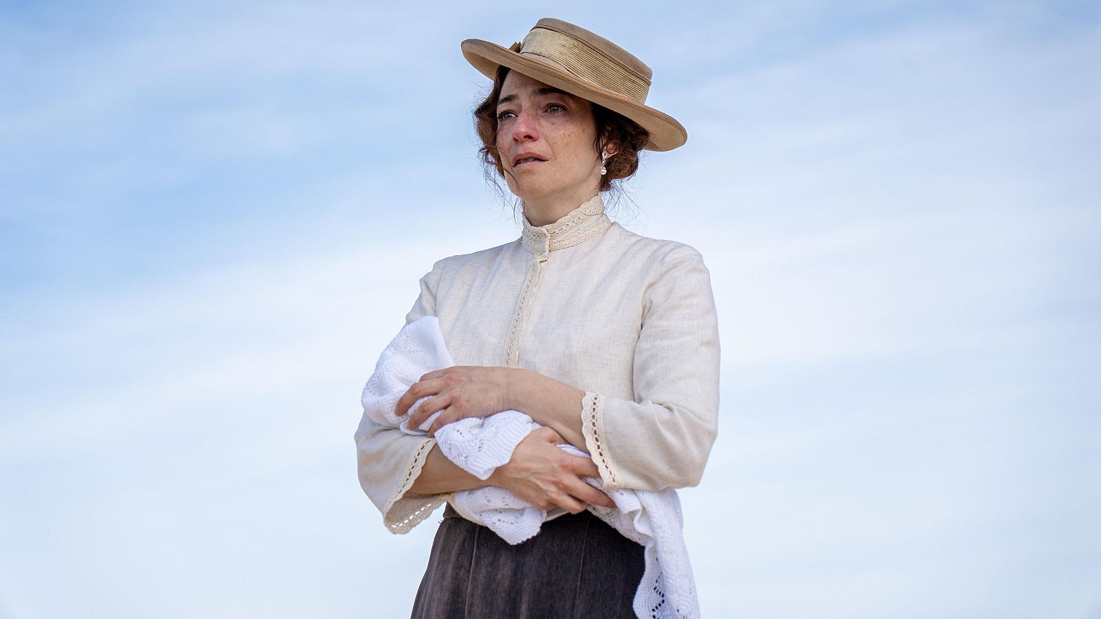 La Promesa - Eugenia conmueve al acabar con su vida - La promesa | Ver