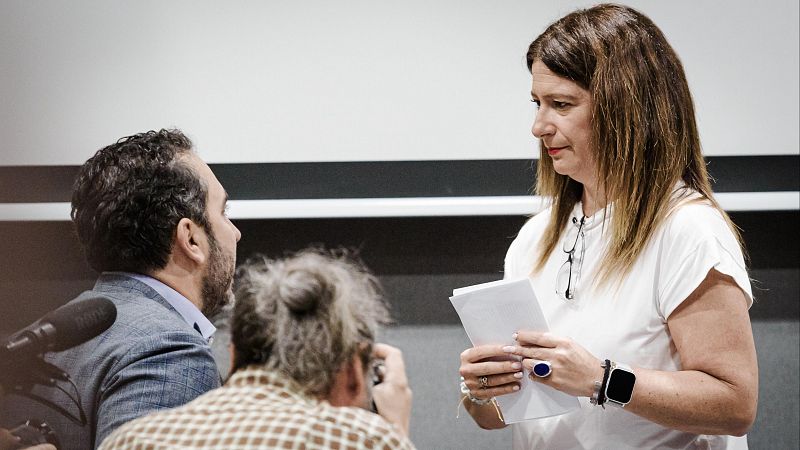 El PSOE y el PP se recriminan mutuamente el "esperpento" del encontronazo entre Díez y Aldama