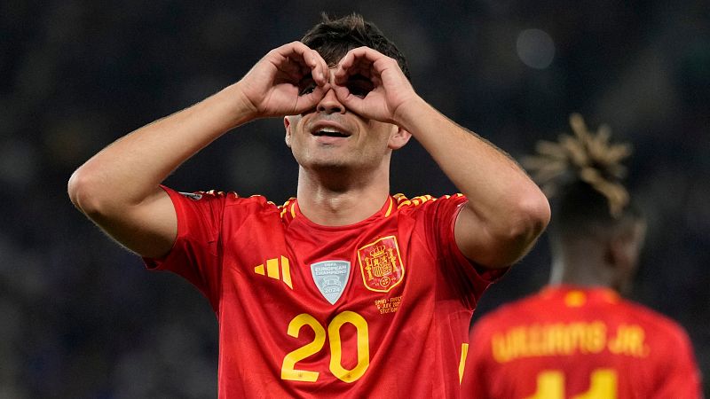 Un paso atrs de Pedri y dos adelante de Espaa, claves para la victoria ante Francia en la Nations League