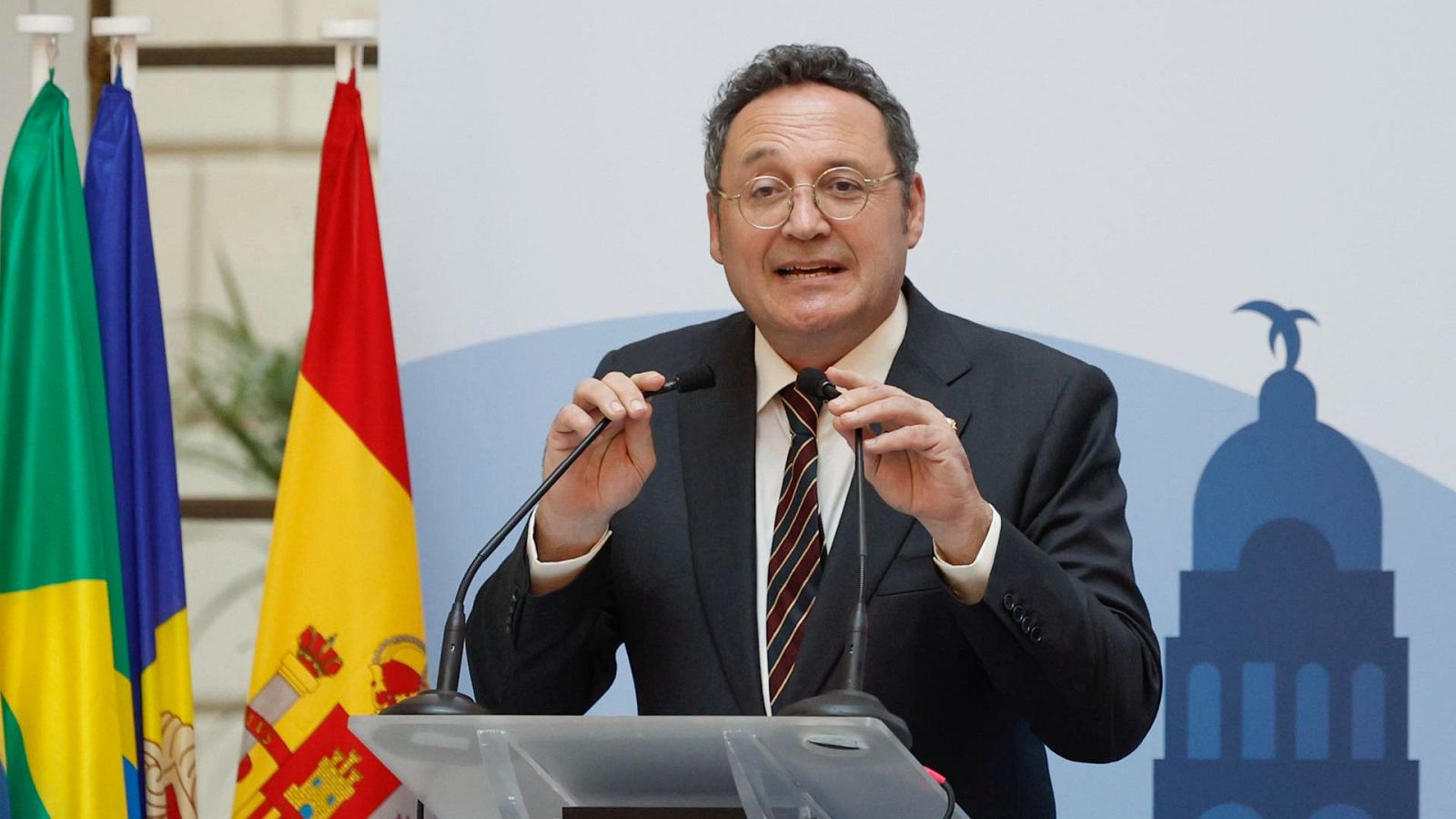 El Supremo procesa al fiscal general por un presunto delito de revelación de secretos - Telediario 1 | Ver