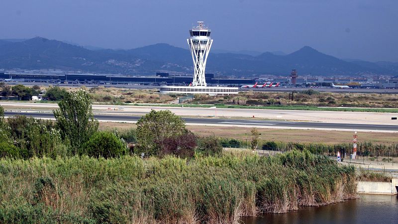 L'ampliació del Prat preveu una inversió de 3.200 milions d'euros i allargar la tercera pista en 500 metres