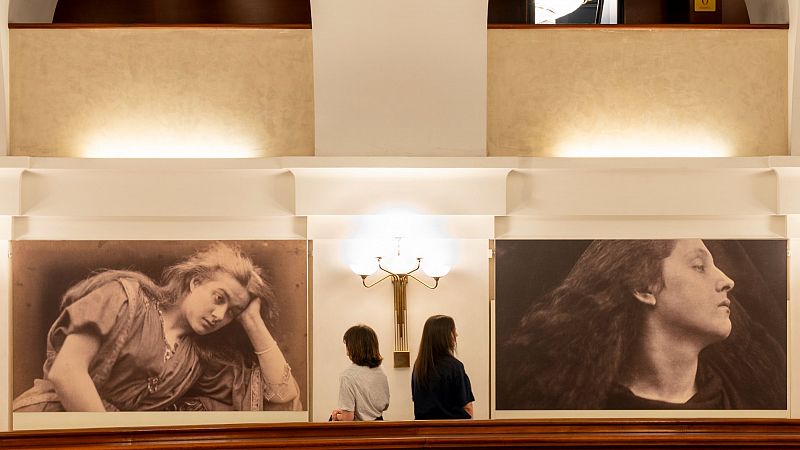 Julia Margaret Cameron recrea el sueo de una noche de verano en el Teatro Real