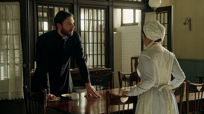 El motivo por el que Samuel  quiere dejar de ser cura en 'La Promesa': "Estoy perdidamente enamorado de ti"