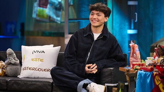 El artista austriaco JJ, ganador de Eurovisin, visita La Revuelta 10/6/25