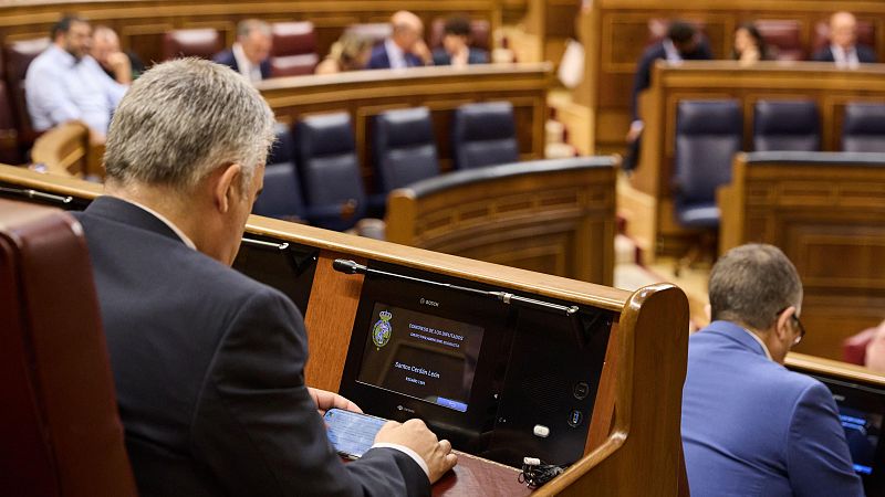 El secretario de organizacin del PSOE lee un informe de la UCO que le vincula con la trama Koldo