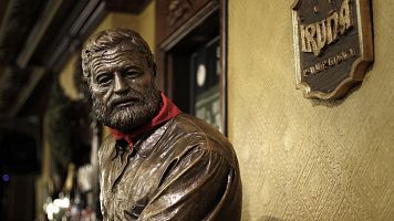 El verdadero Hemingway en San Fermín: ni noches en La Perla ni