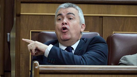El secretario de Organizacin del PSOE, Santos Cerdn, durante una sesin plenaria en el Congreso de los Diputados, a 12 de junio de 2025