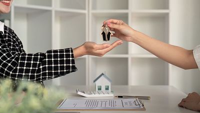 Esto es lo que debes saber y hacer antes de comprar tu primera vivienda