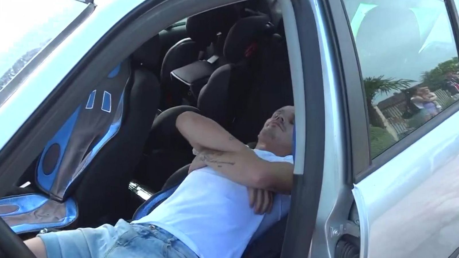 Sergio lleva viviendo en su coche cuatro meses - Mañaneros 360 | Ver