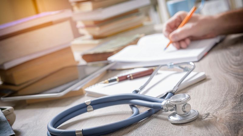 Las facultades de Medicina se duplican en 20 aos: "Es un tratamiento ineficaz a un problema que no est diagnosticado"