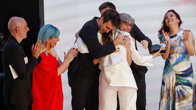 Premios Max 2025: 'Casting Lear' se convierte en el mejor espectculo, y 'Afanador' domina con cinco premios