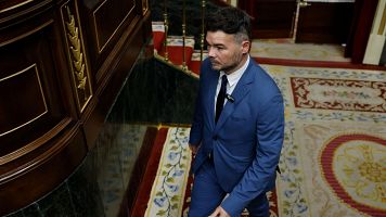 El presidente del Gobierno, Pedro Snchez (d) y el portavoz de ERC en el Congreso, Gabriel Rufin (i), en una reunin en Moncloa