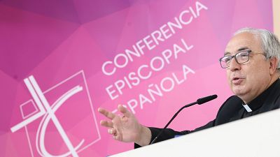 El secretario general de la CEE, Francisco Csar Garca Magn, durante una rueda de prensa, en la sede de la Conferencia Episcopal Espaola