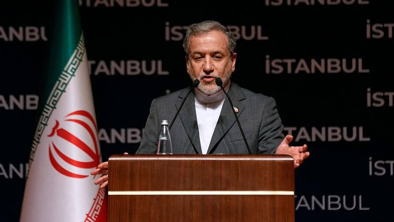 Irán se reserva "todas las opciones" tras el ataque de EE.UU. y dice que no hay señales de "contaminación radioactiva"