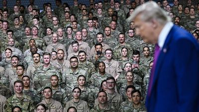 El presidente de Estados Unidos, Donald Trump, visita la base militar de Al-Udeid, en Catar, atacada ahora por Irn