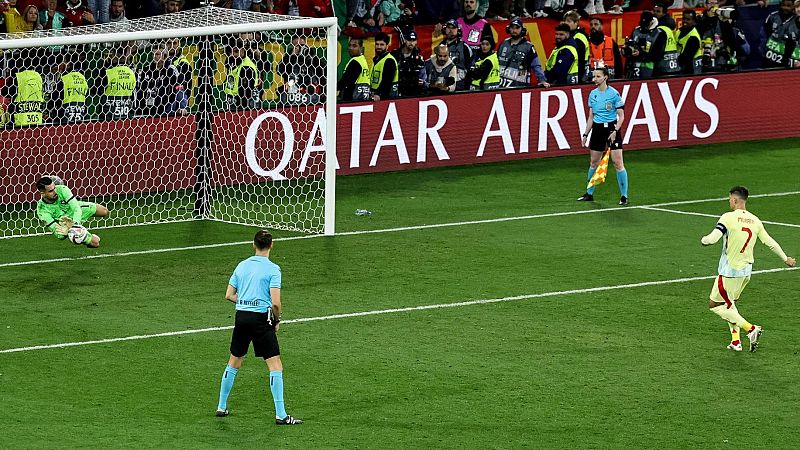 La Polica detiene a un joven por amenazar de muerte al futbolista lvaro Morata y su familia en redes sociales