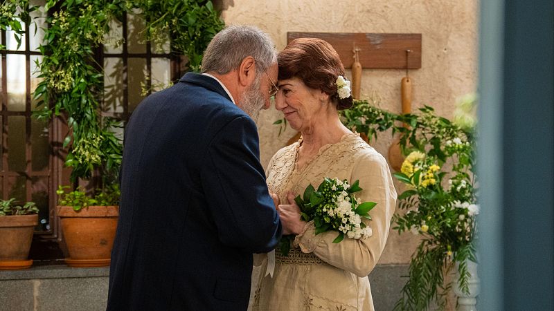 Disfruta de los captulos del 626 al 630 de 'La Promesa': Rmulo y Emilia celebran su amor antes de abandonar el palacio