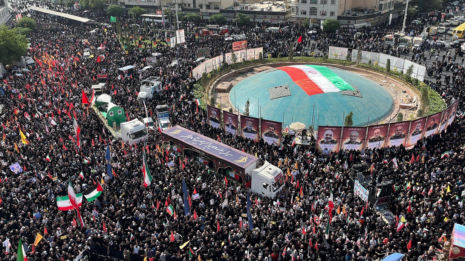 Funeral en Irán por los militares y científicos muertos en la guerra con Israel | Ver