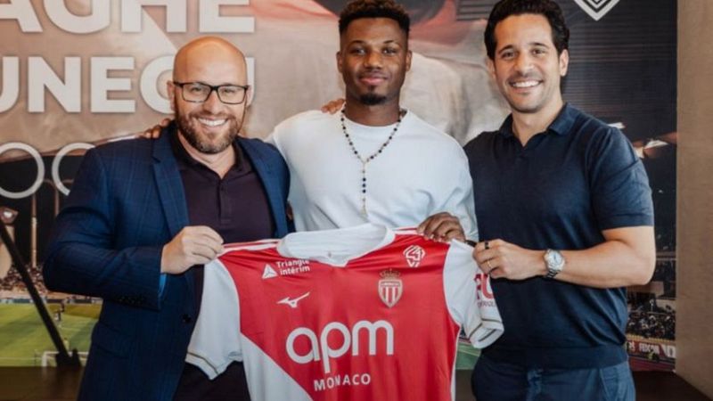 Ansu Fati se marcha cedido al Mónaco tras renovar con el FC Barcelona hasta 2028