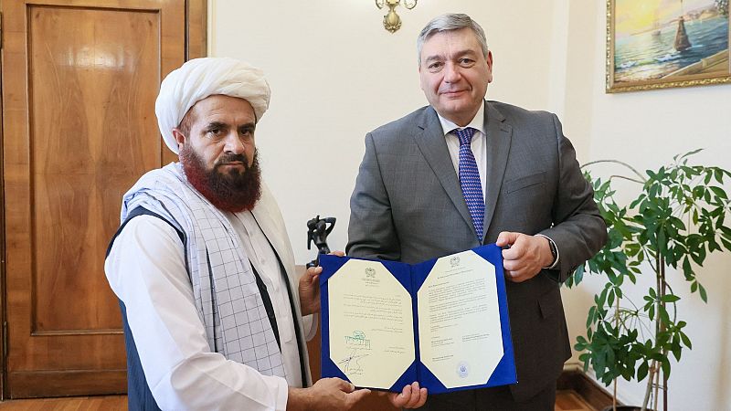 Rusia se convierte en el primer país en reconocer al Gobierno talibán de Afganistán
