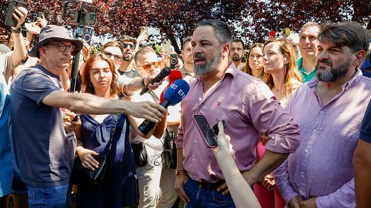 Abascal denuncia la poltica de "puertas abiertas" de PSOE y PP a la inmigracin ilegal