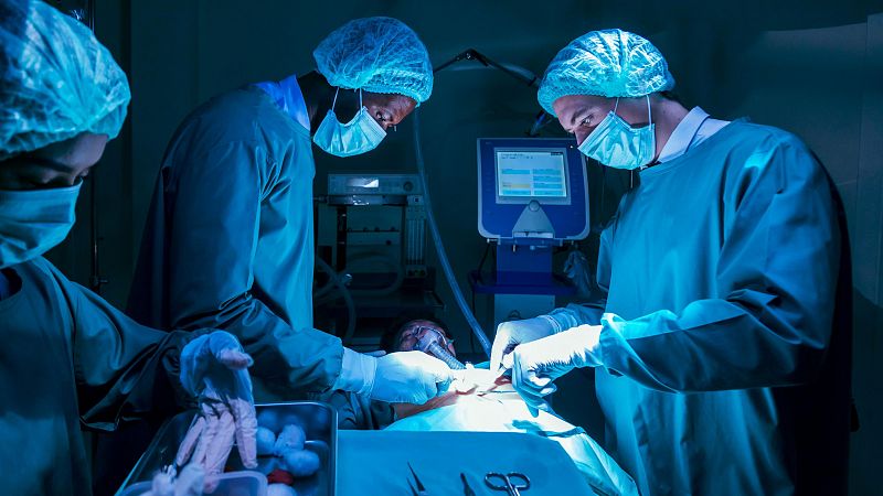 Trasplante entre personas infectadas con VIH.