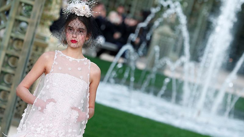 Chanel se inspira en la belleza de las flores y la delicadeza del agua