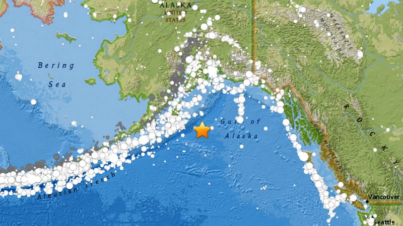 Un terremoto de magnitud 7,9 pone en alerta de tsunami a las costas de Alaska durante cuatro horas