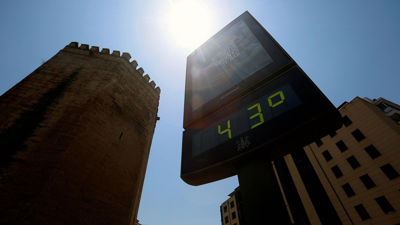 Muere un hombre de 53 años por golpe de calor en Alicante - La tarde en 24h | Ver