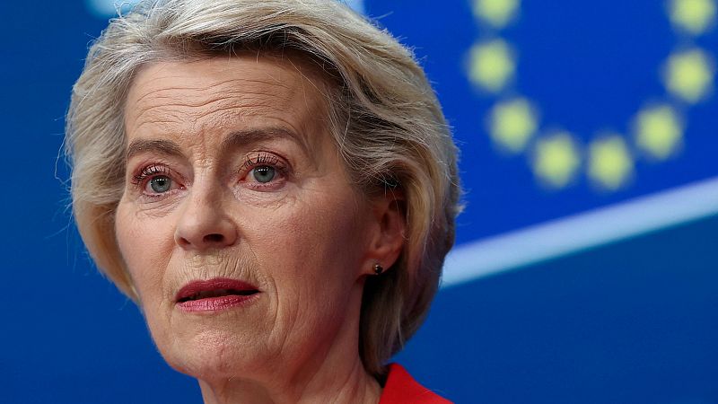 Von der Leyen dice que trabajan "sin descanso" para llegar a un acuerdo arancelario con EE.UU.