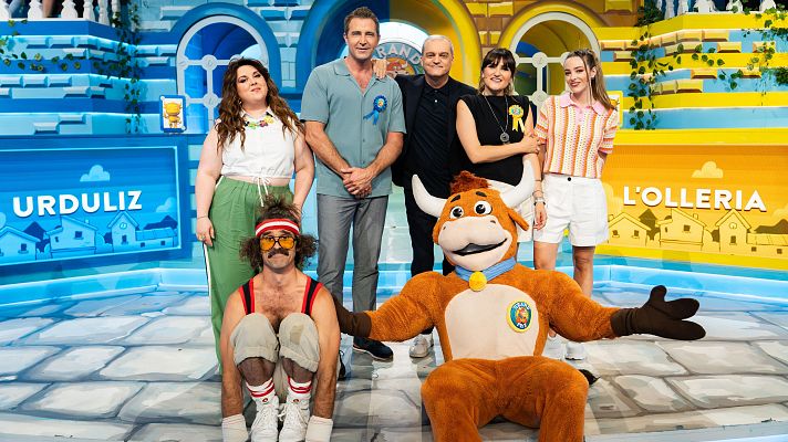 Ramn Garca, Lalachus, ngela Fernndez, Wilbur y la Vaquilla junto a Rozaln y Fernando Gil