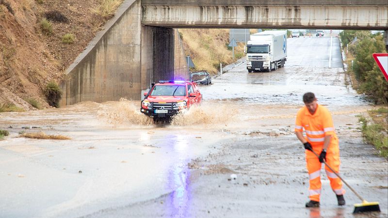 Cataluña recupera el servicio ferroviario afectado por las lluvias mientras se desactivan las alertas en Aragón