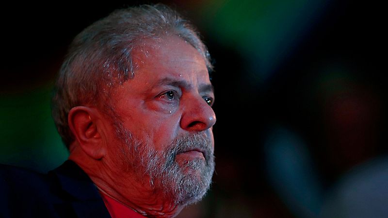 La Justicia brasileña ratifica la condena a Lula por corrupción y le aboca al fin de su carrera política