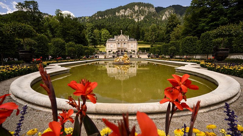 La Unesco incluye en la lista de Patrimonio Mundial los palacios del rey Luis II y los megalitos de Carnac, entre otros