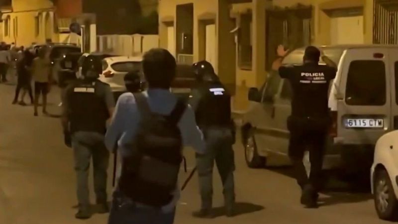 Un detenido y cinco heridos leves en otra noche de disturbios con fuerte presencia policial en Torre Pacheco