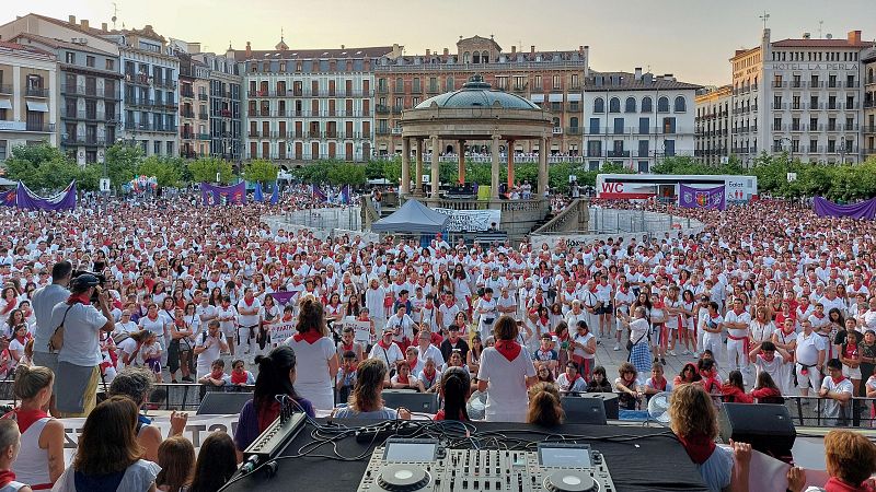 Detienen los sanfermines con una concentracin para denunciar las agresiones sexistas registradas estos das