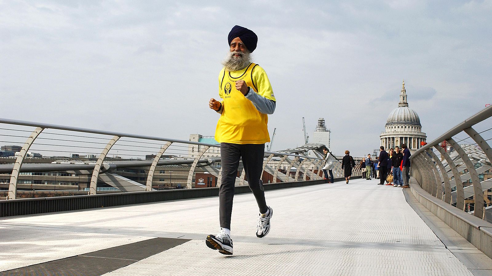 Muere Fauja Singh, el maratoniano más longevo del mundo | Ver