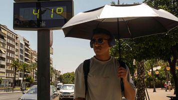 El calor de hasta 42 grados se queda hasta el viernes, cuando llega un leve alivio trmico