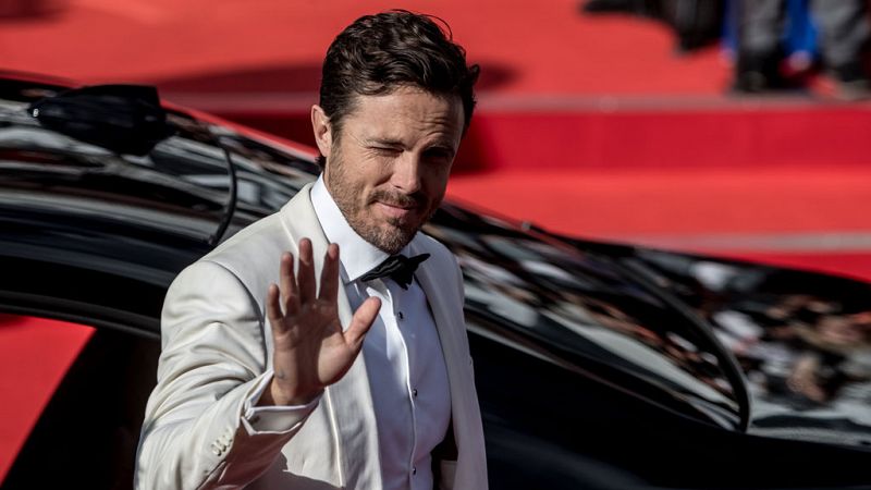 Casey Affleck no presentará el Óscar a la mejor actriz ante las protestas